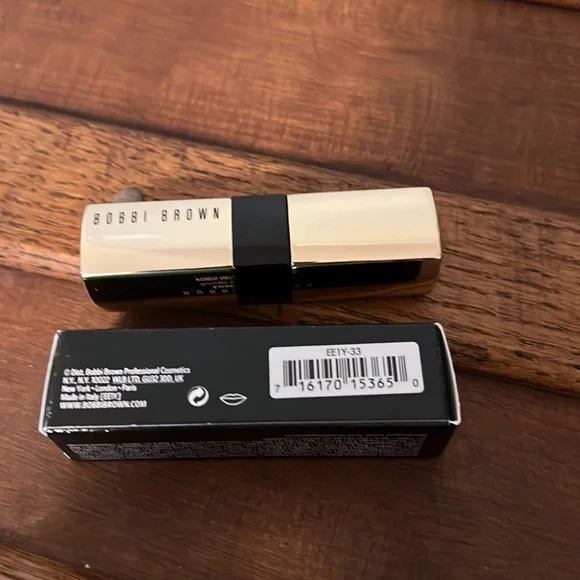 Bobbi Brown Luxe Lip Color Bond - Picture 12 of 15